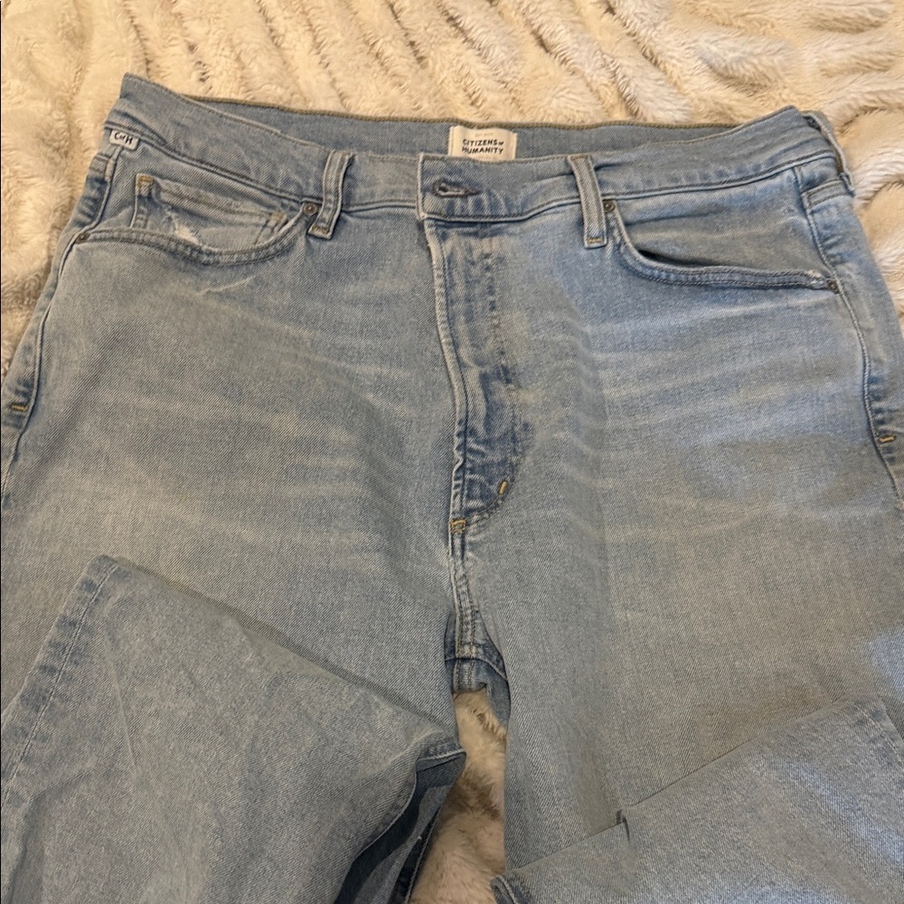 Citizens of Humanity Daphne Crop size 33 Light Blue Distressed Jeans - Picture 6 of 6